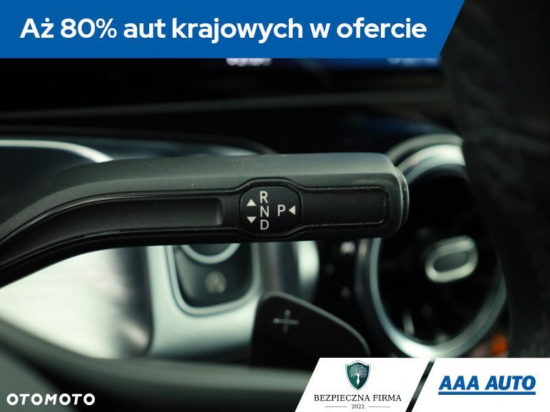 Mercedes-Benz GLB - 22