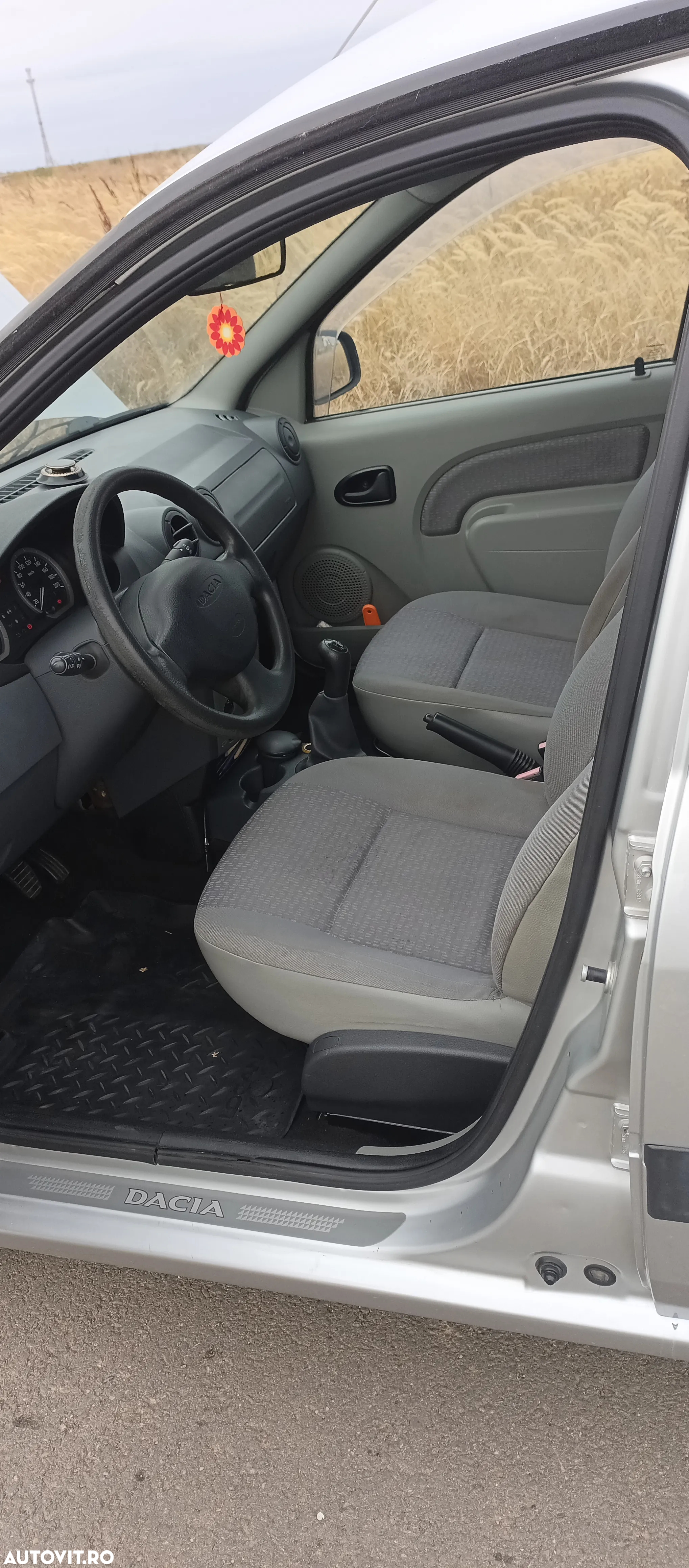 Dacia Logan MCV K90 1.6 16v Laureate - 10