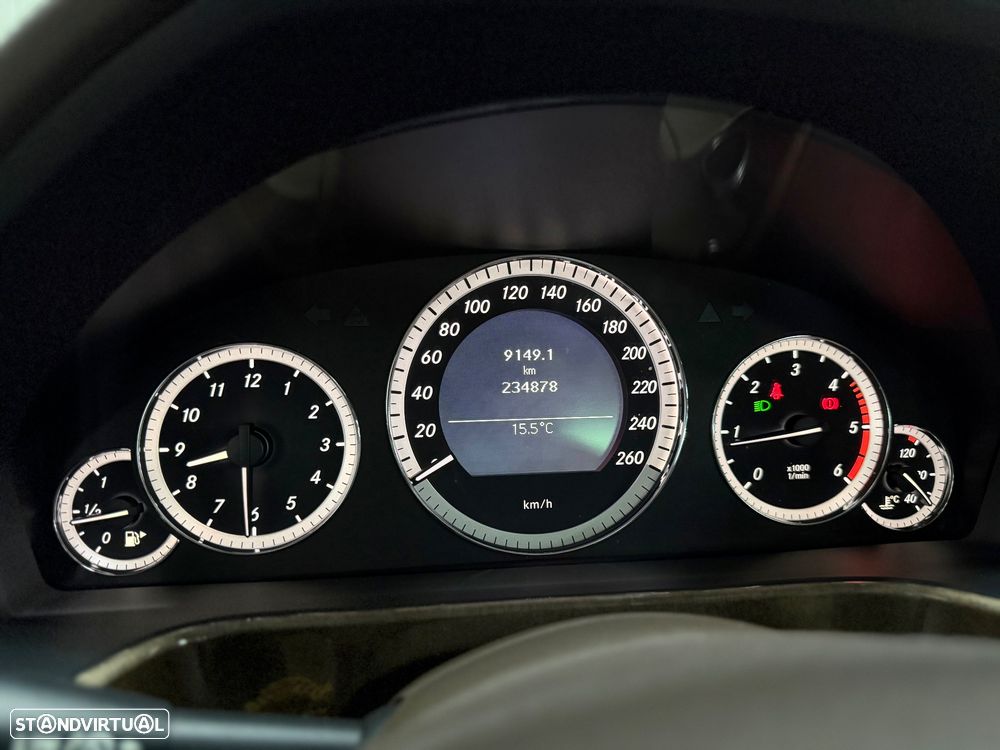 Mercedes-Benz E 250 CDI Elegance BlueEfficiency - 21