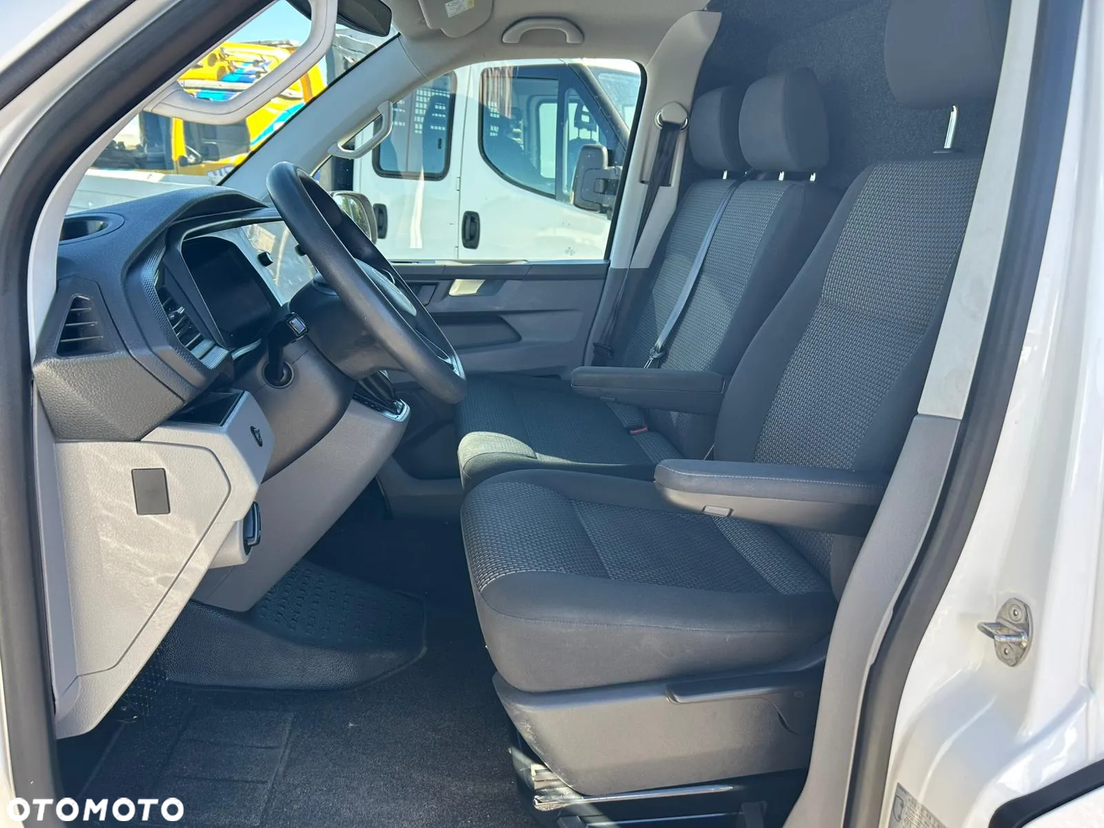 Volkswagen Transporter T6.1 L2H1 Long 2.0 TDI 150KM Automat DSG **Kamera cofania**Czujniki parkowania**NAVI**2021R** - 12