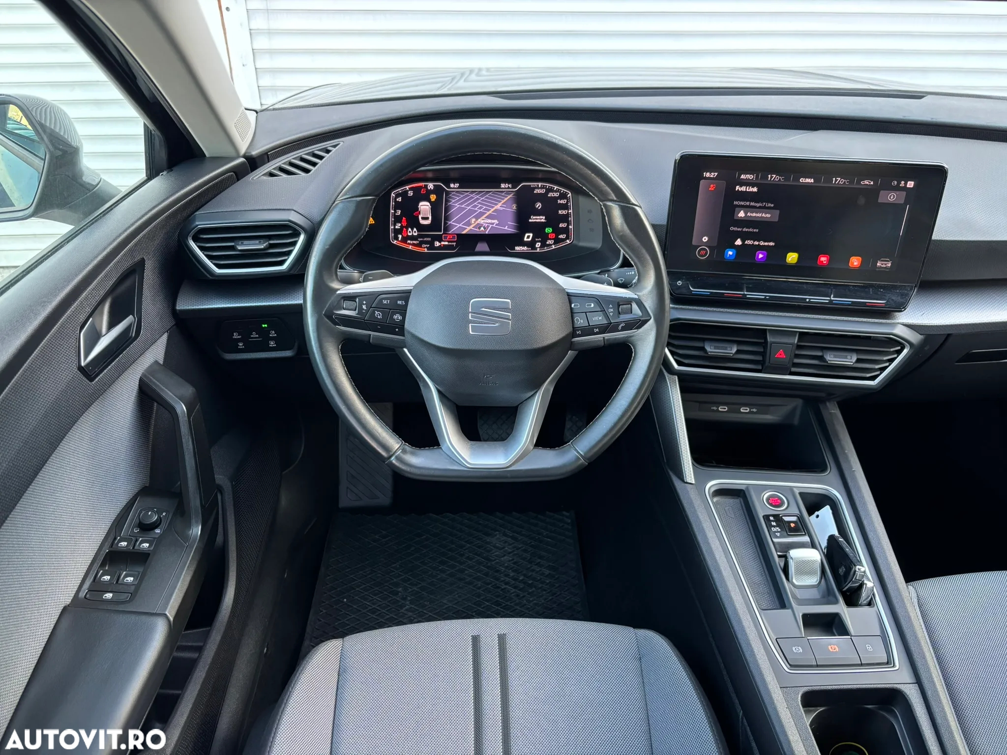 Seat Leon Sportstourer 2.0 TDI DSG Style Edition - 3