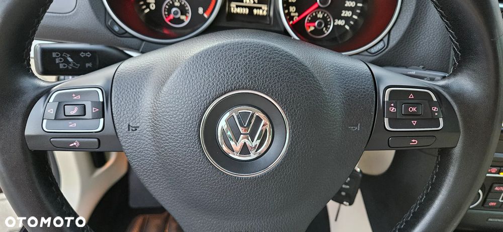 Volkswagen Golf - 24