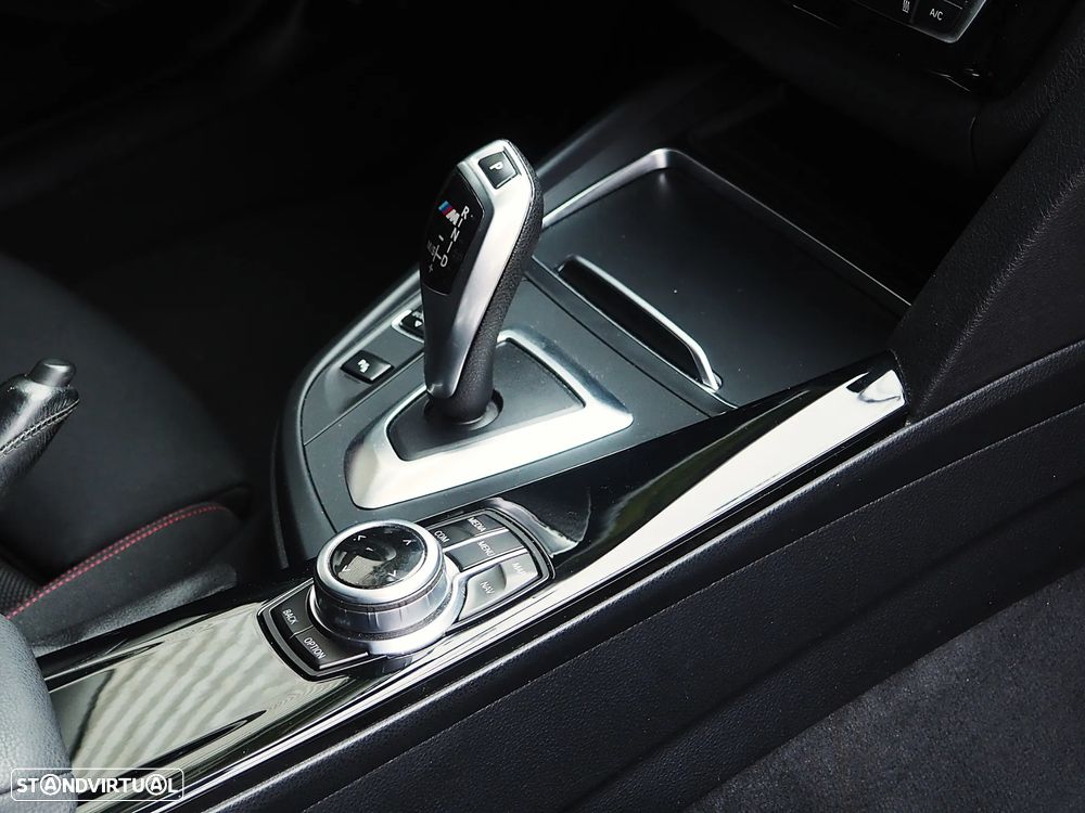 BMW 318 i Aut. Sport Line - 11