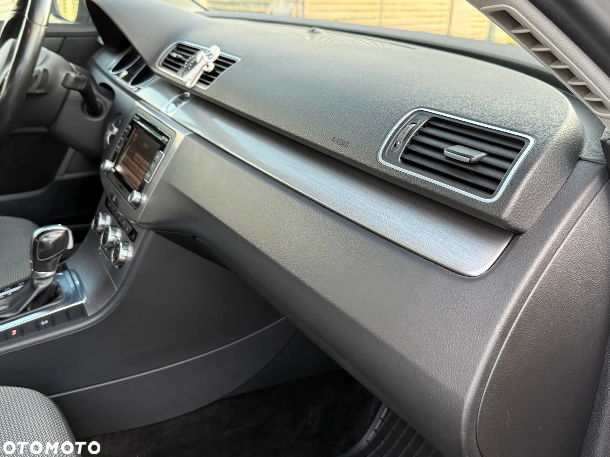 Volkswagen Passat 2.0 TDI Comfortline DSG - 23