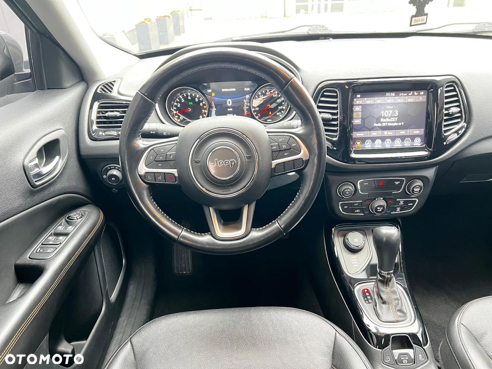 Jeep Compass 2.4I 4x4 CVT Limited - 25