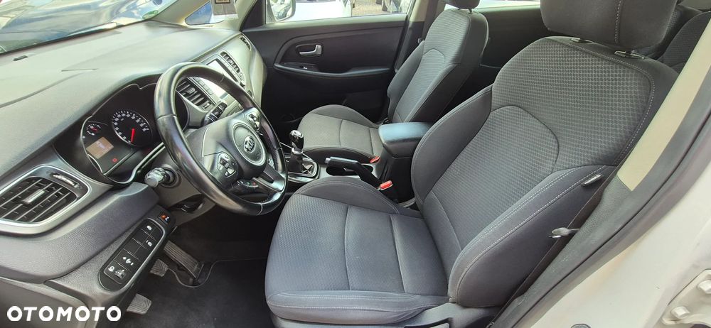 Kia Carens 1.7 CRDi 115 Fifa World Cup Edition - 36
