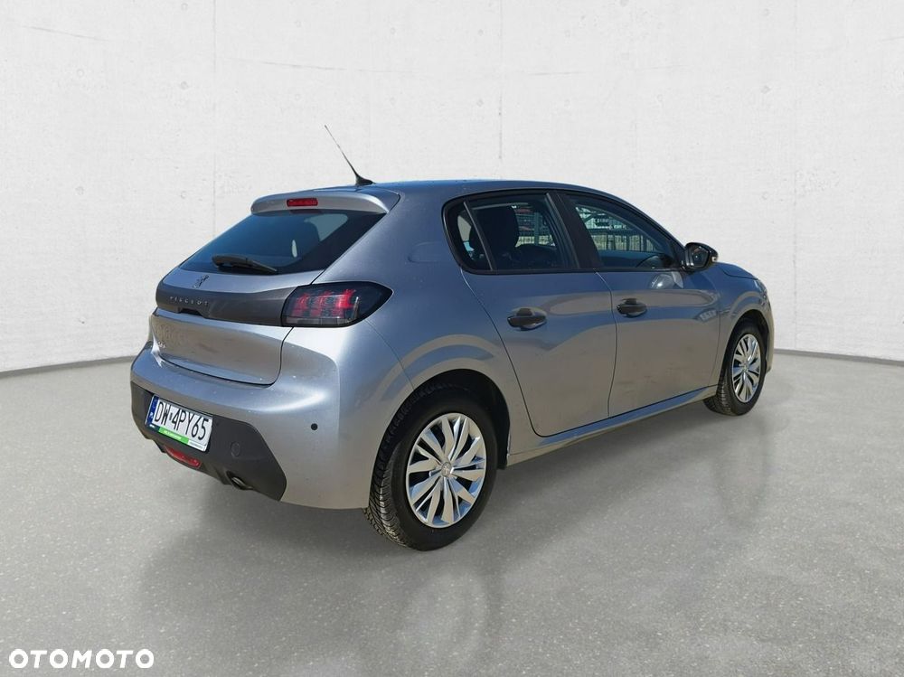 Peugeot 208 - 3