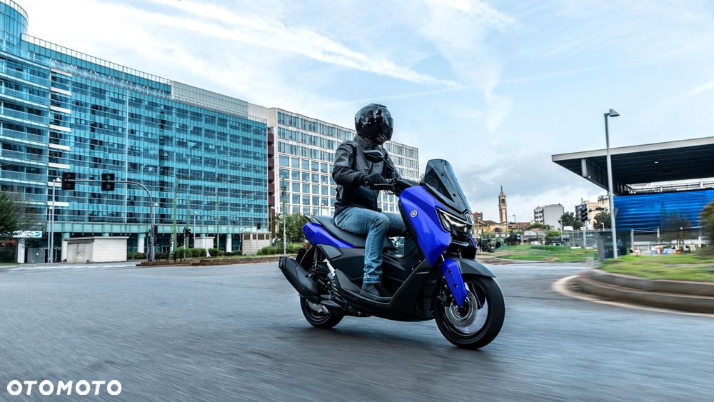 Yamaha NMAX - 8