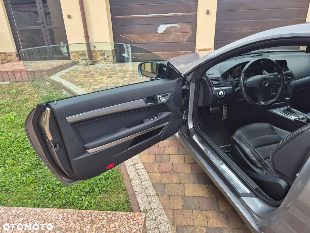 Mercedes-Benz Klasa E 350 CGI BlueEffICIENCY - 24