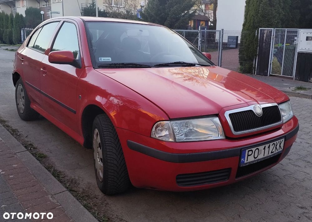 Skoda Octavia 1.6 Tour - 13
