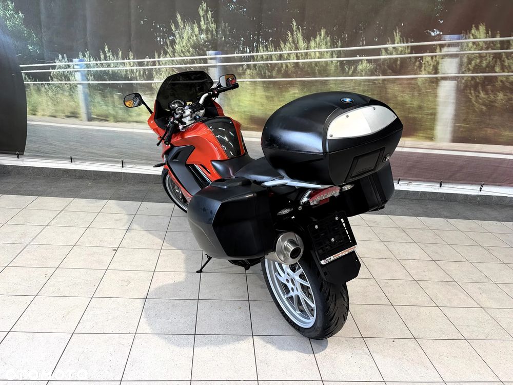 BMW F - 20
