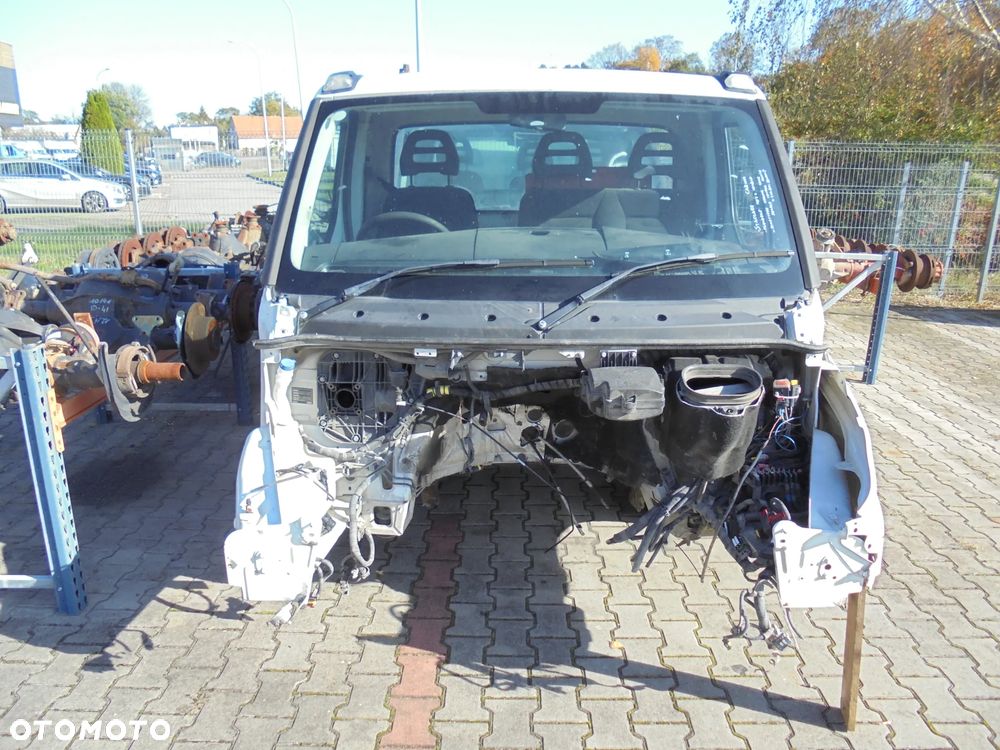 KABINA IVECO DAILY SZKIELET GOŁA 2014- BIAŁA - 4