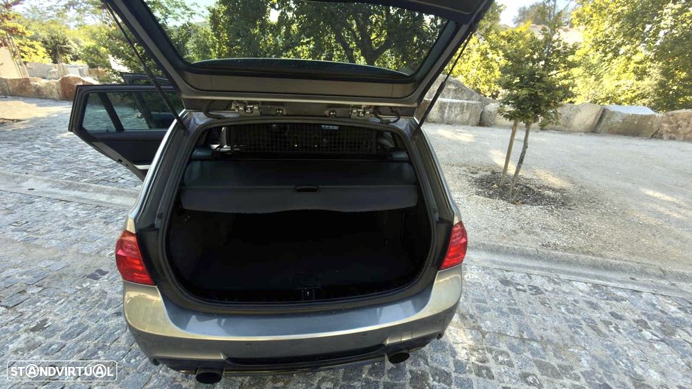 BMW 320 d Navigation - 14