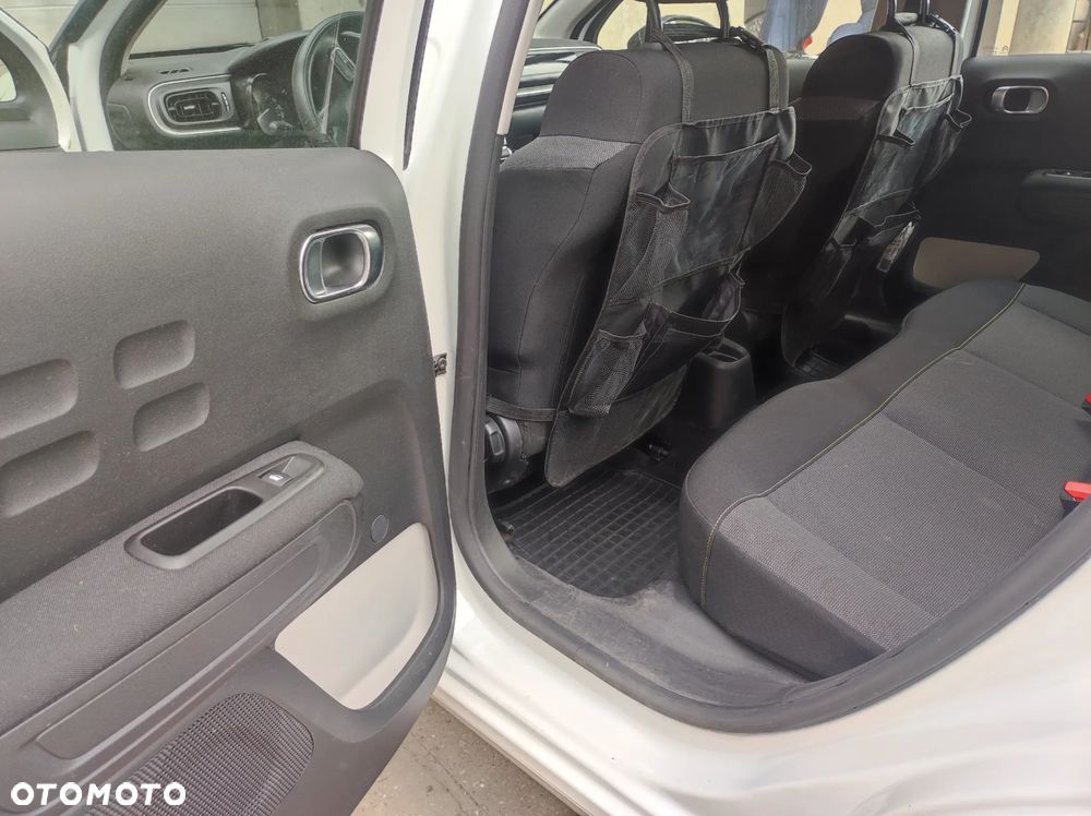 Citroën C3 Pure Tech 82 SHINE - 16
