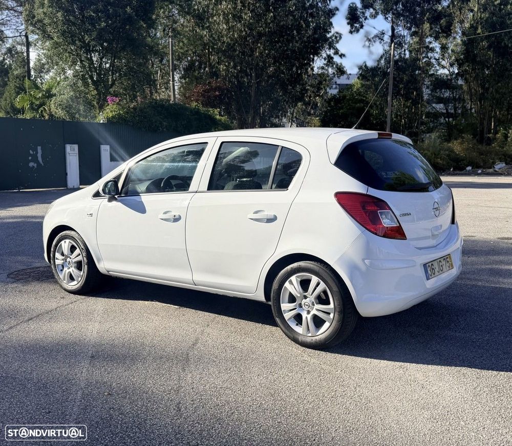 Opel Corsa 1.2 Enjoy - 4