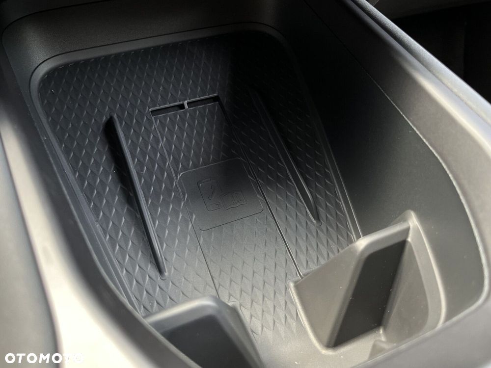 Cupra Raval - 22