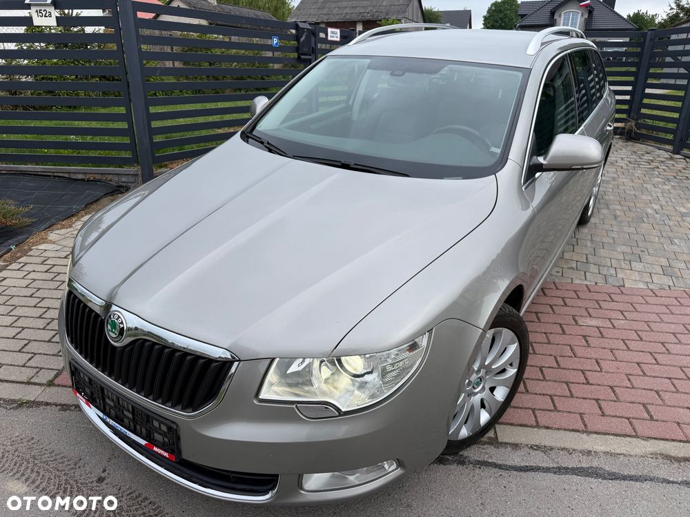 Skoda Superb 3.6 FSI 4x4 Comfort DSG - 2