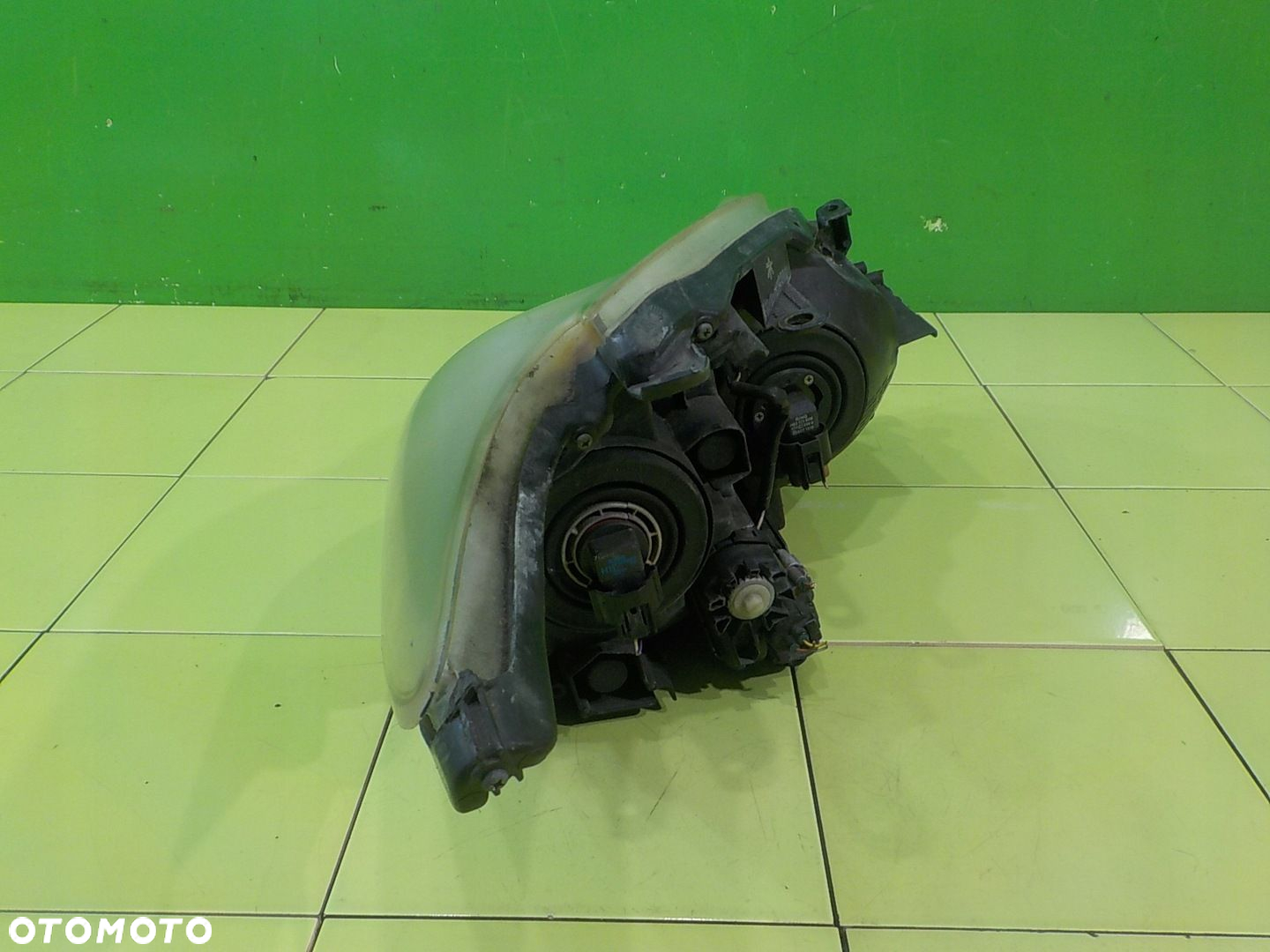 TOYOTA PRIUS III 1.8 VVTI AUT 10r 5D lampa lewa przod - 4