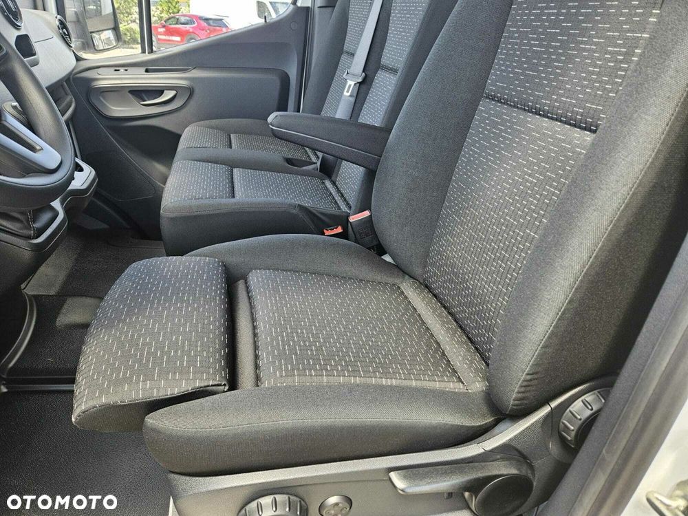 Mercedes-Benz Sprinter 317 CDI OM654 - 11