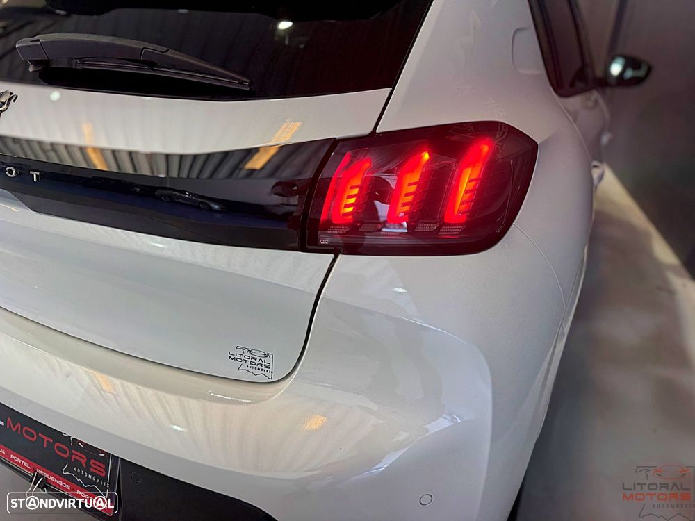 Peugeot 208 1.2 PureTech Allure Pack EAT8 - 12