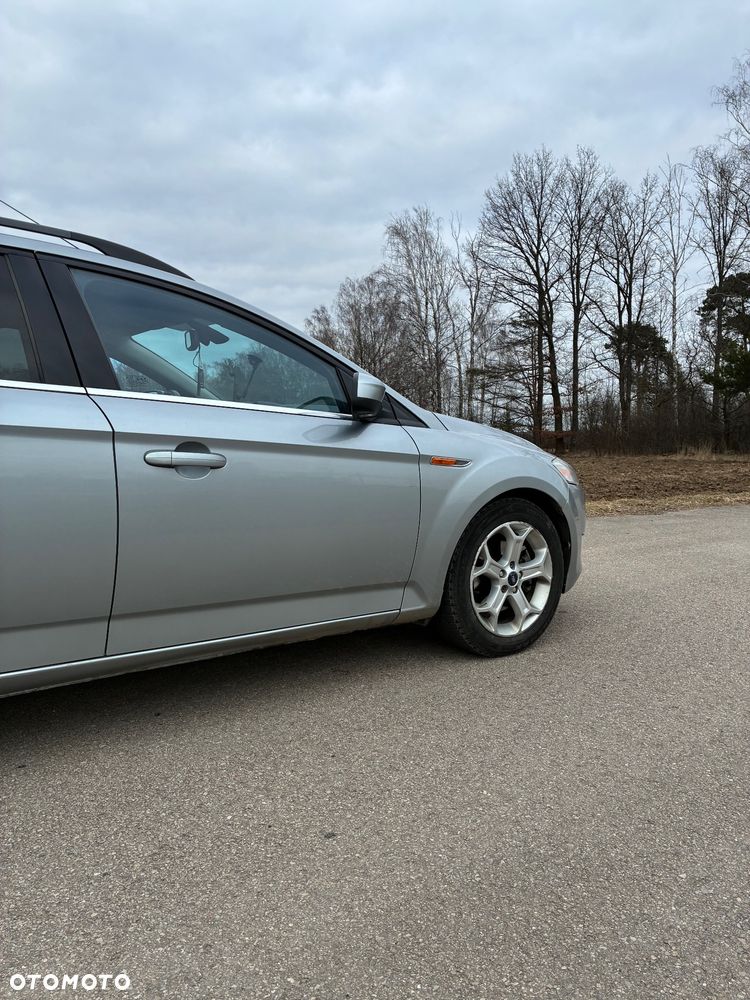 Ford Mondeo 2.5 Titanium - 9