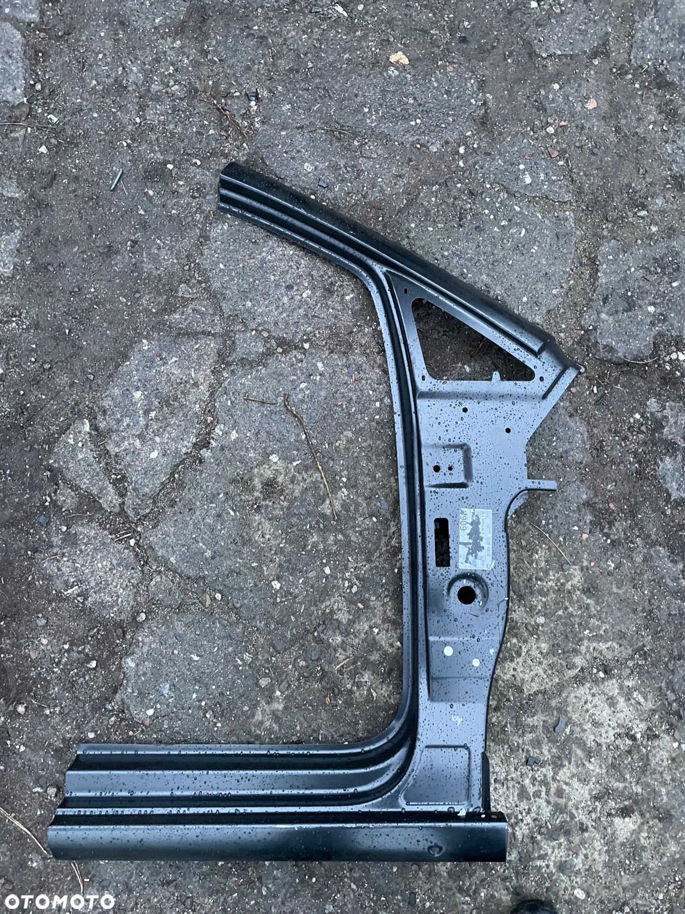POSZYCIE PRÓG PRAWY VOLKSWAGEN CADDY TOURAN 2K5 2K5809836A - 1