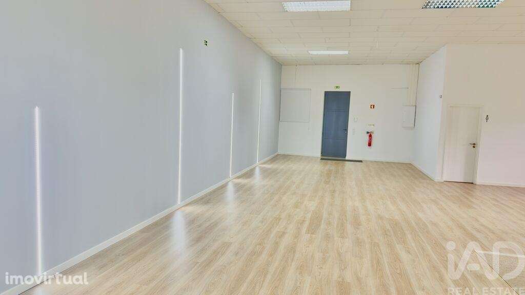 Escritório em Mina de Água de 490,00 m2 - Grande imagem: 2/22