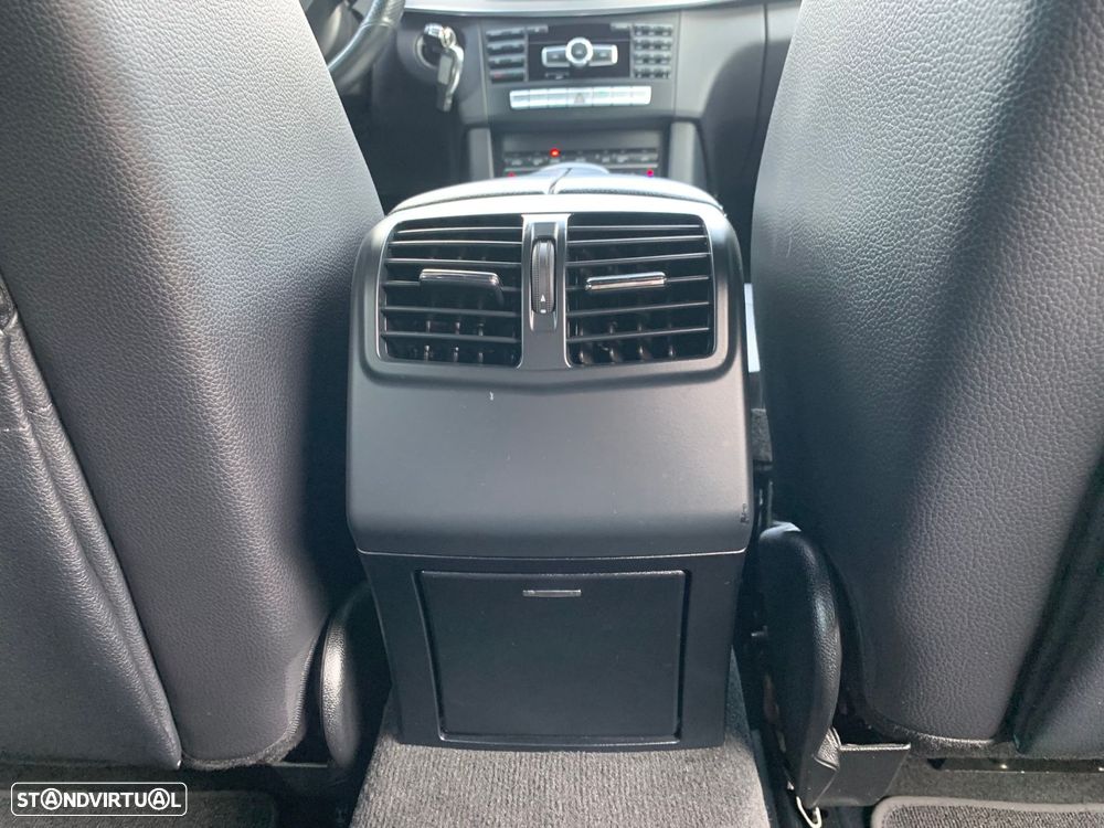 Mercedes-Benz E 220 BlueTEC Avantgarde Auto. - 37