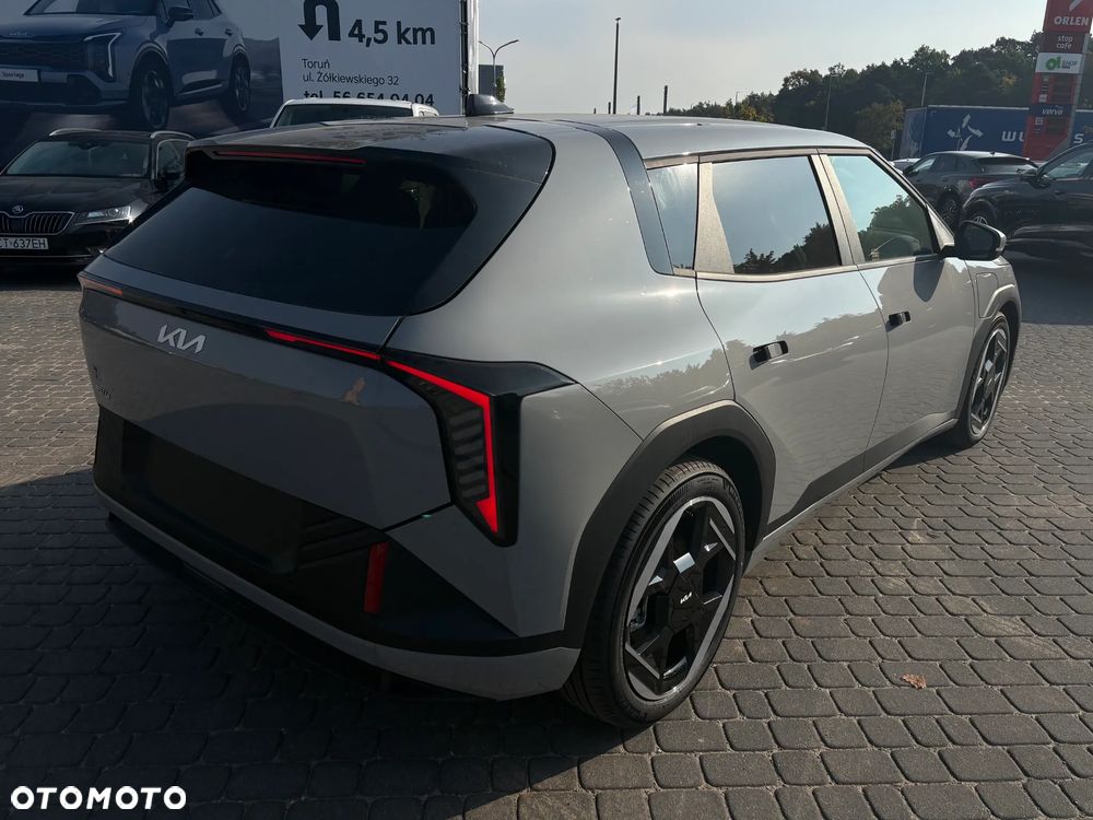Kia EV4 81.4kWh Business Line - 6