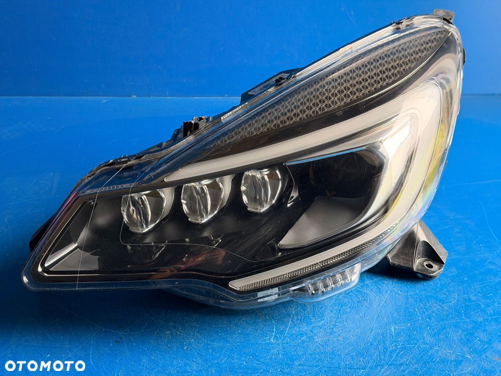 LEWY BI XENON LED CITROEN DS3 SKRĘTNA EUROPA BDB