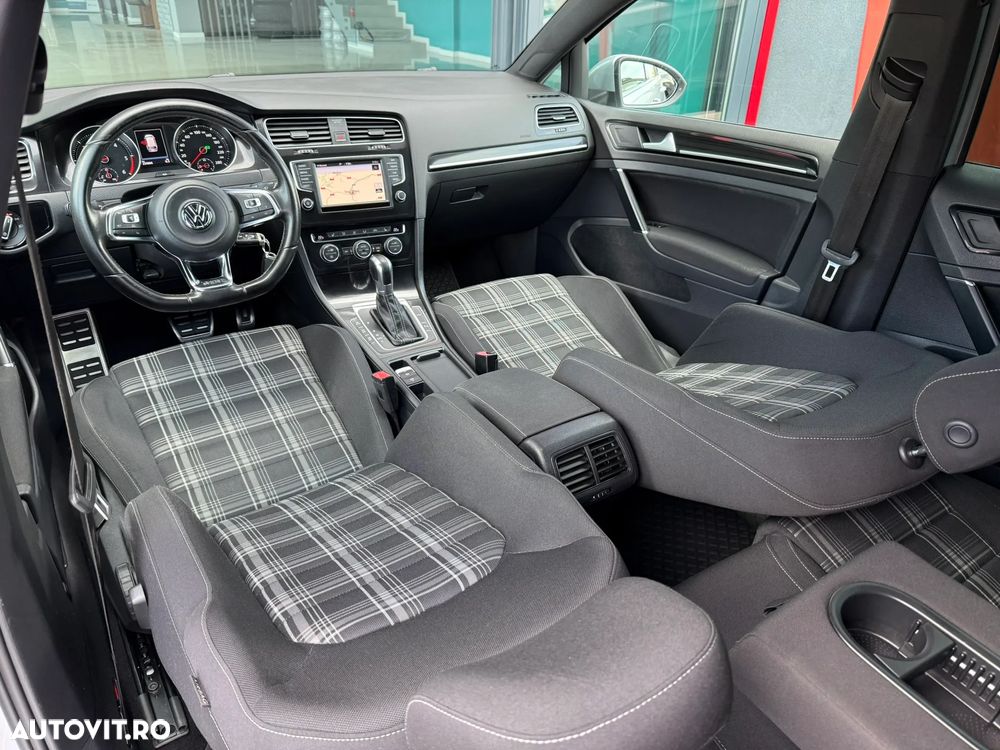 Volkswagen Golf GTD (BlueMotion Technology) DSG - 14