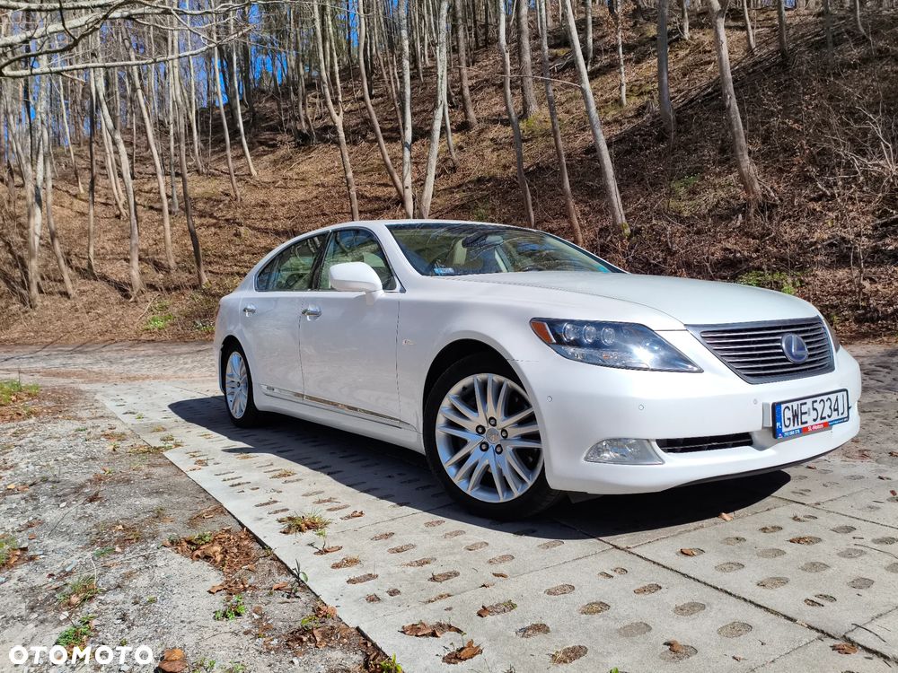 Lexus LS 600h L Prestige - 3