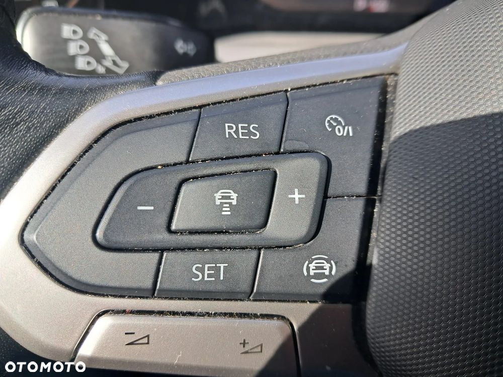 Volkswagen Golf 2.0 TDI Life - 14