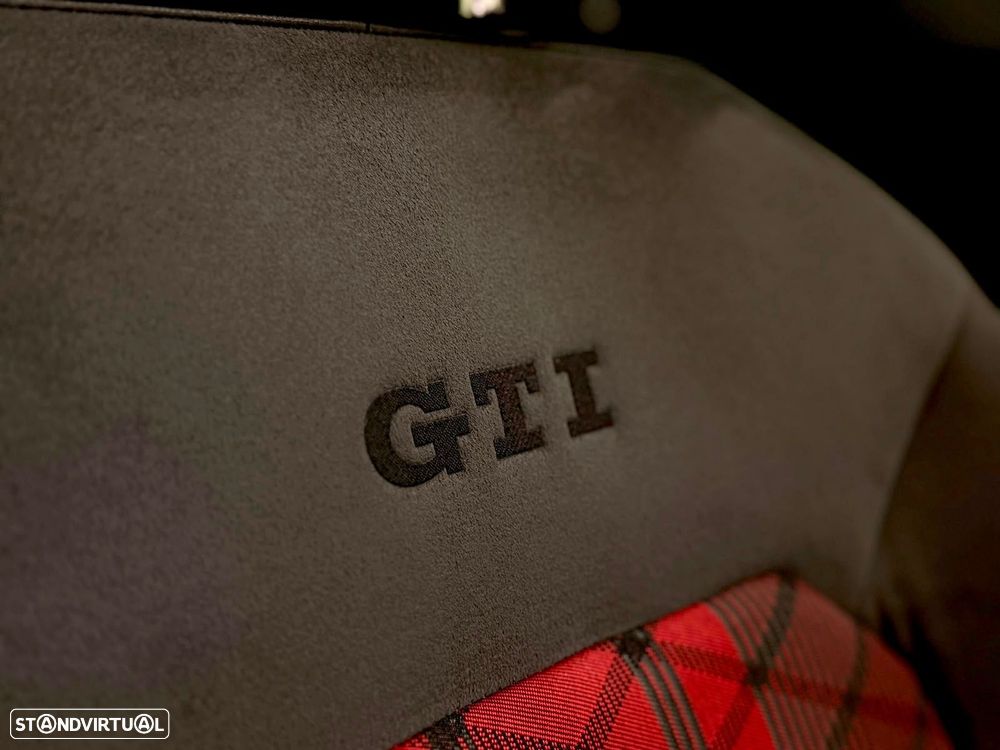 VW Golf GTI TCR 2.0 TSI OPF DSG - 46