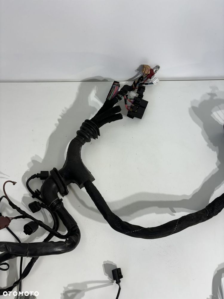WIĄZKA SILNIKA 2.8 FSI BDX AUTOMAT MULTI Audi A6 C6 - 6
