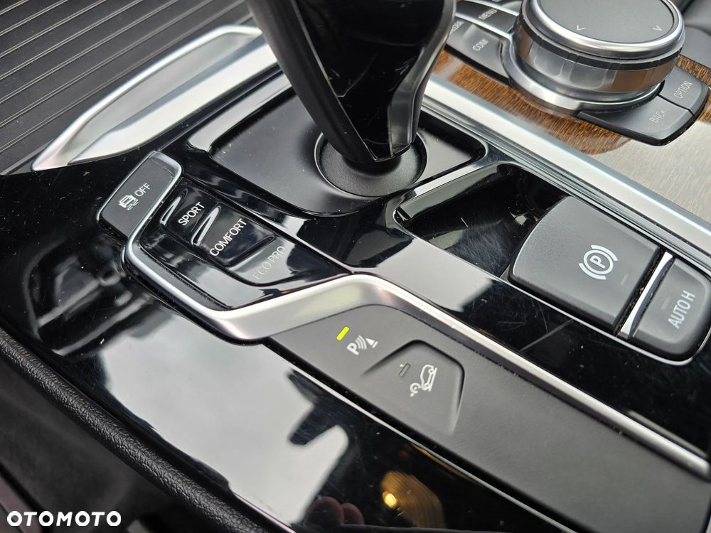 BMW X3 xDrive30i GPF Luxury Line - 22