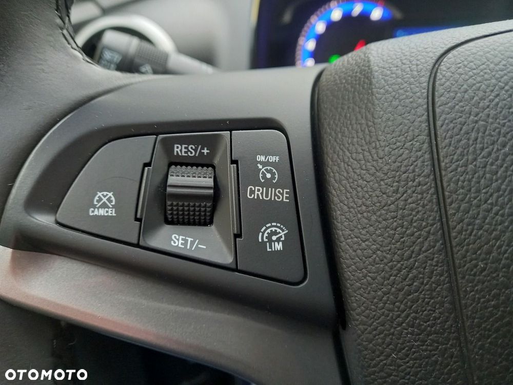 Chevrolet Trax 1.6 LT - 27