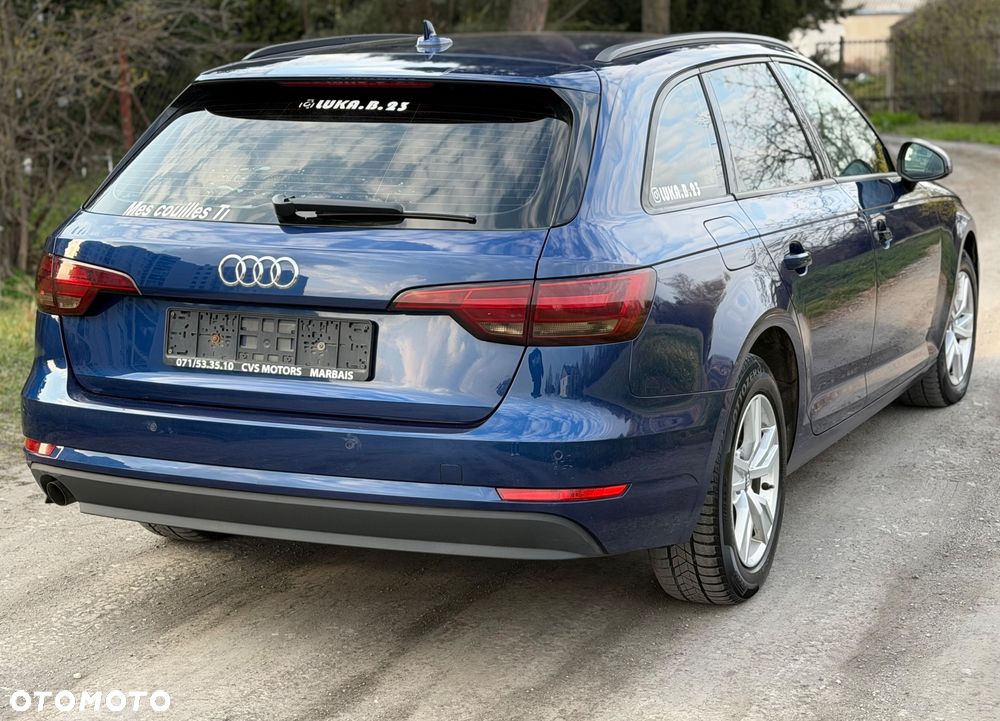 Audi A4 Avant 2.0 TDI Sport S tronic - 32