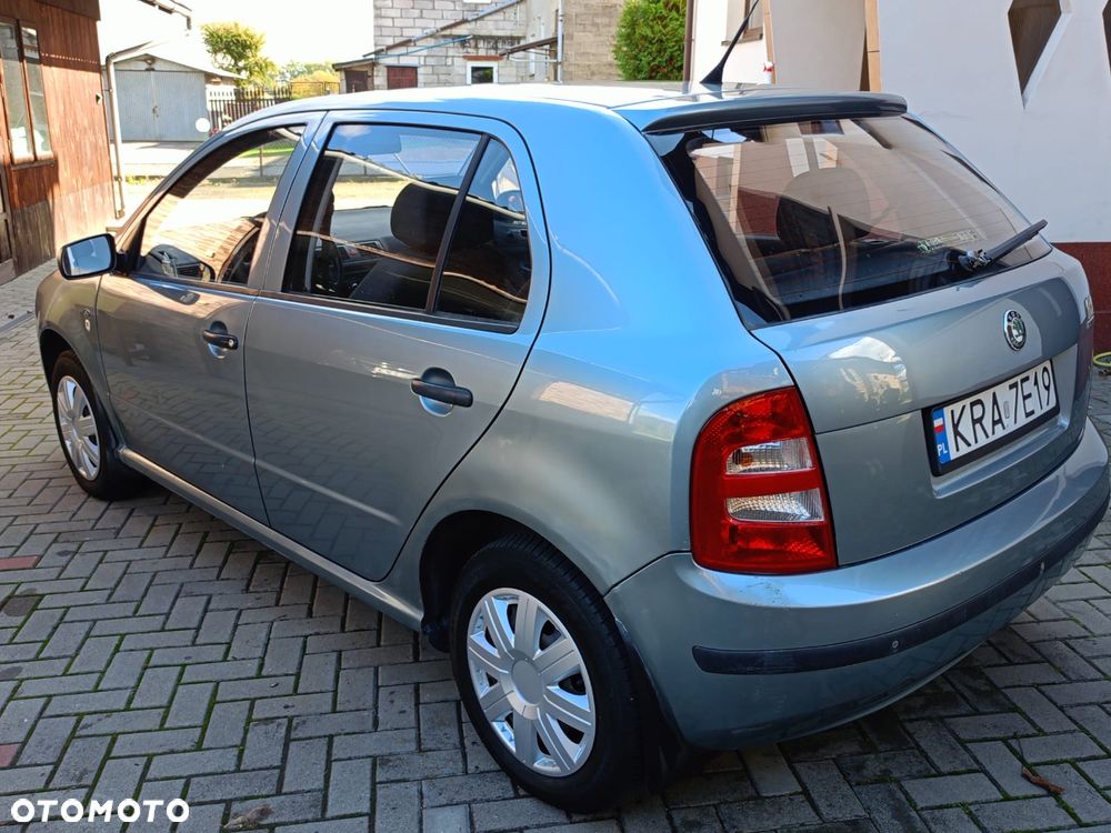 Skoda Fabia 2004 photo 3