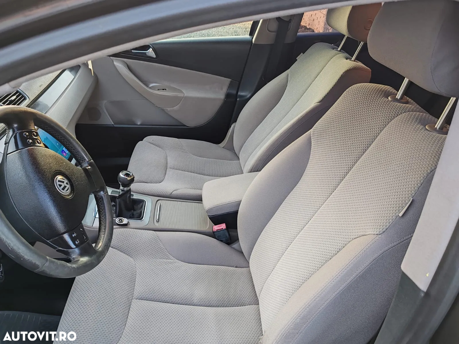 Volkswagen Passat - 10