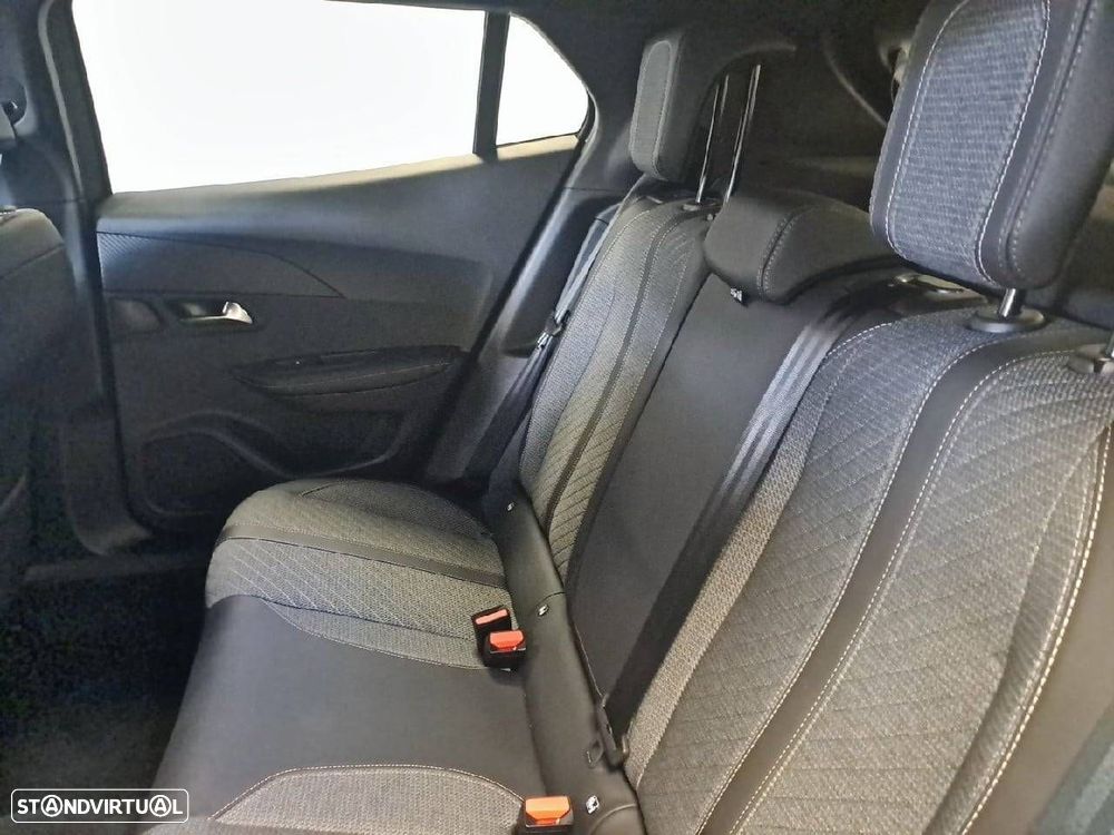 Peugeot e-2008 54 kWh Allure - 10
