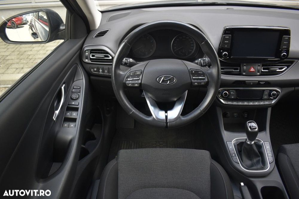 Hyundai i30 1.5 110CP 5DR M/T Highway - 9
