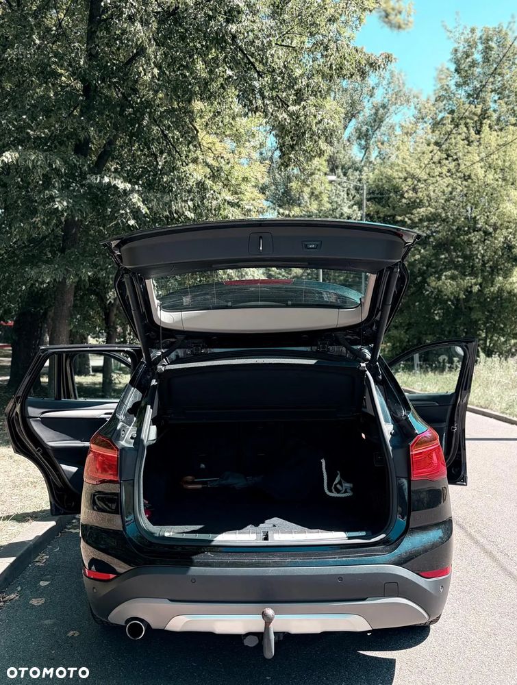 BMW X1 sDrive18d xLine - 13