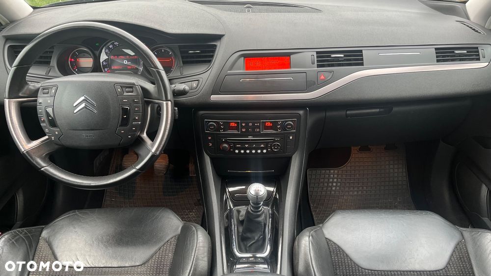 Citroën C5 HDi 135 Exclusive - 18