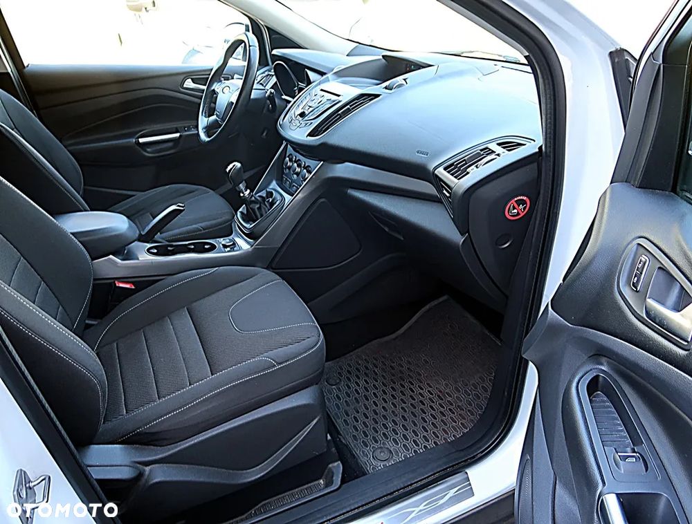 Ford Kuga 1.5 EcoBoost 2x4 Trend - 7