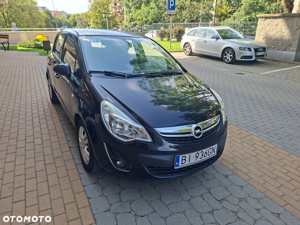 Opel Corsa 1.4 16V Edition - 4