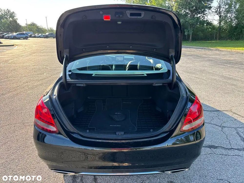 Mercedes-Benz Klasa C 300 7G-TRONIC AMG Line - 15