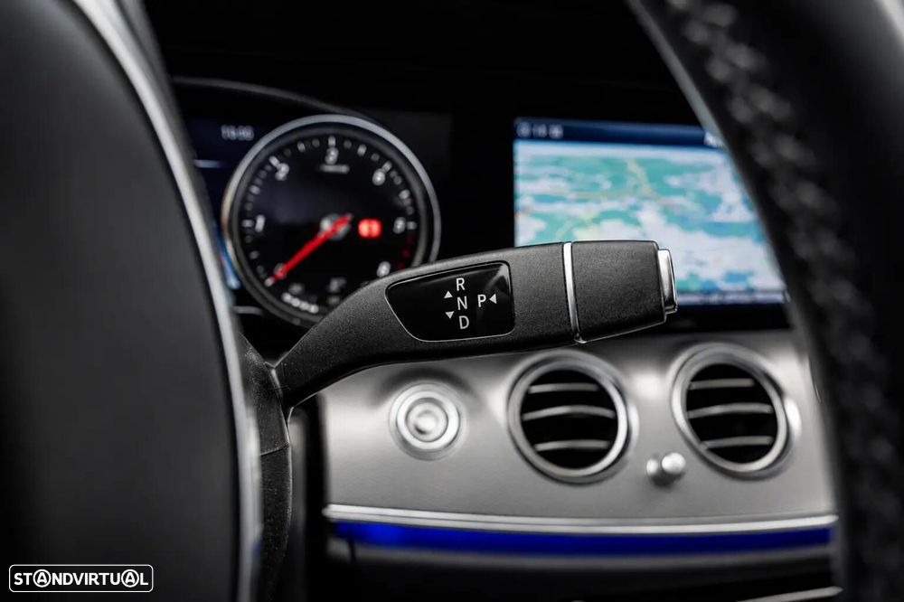 Mercedes-Benz E 220 d AMG Line - 24