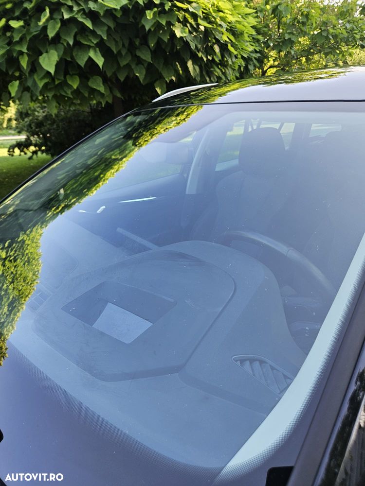Skoda Octavia 2.0 TDI DSG Premium Edition - 8
