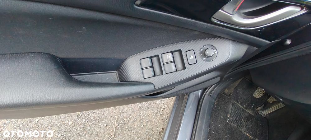 Mazda 3 SKYACTIV-G 120 NAKAMA - 7